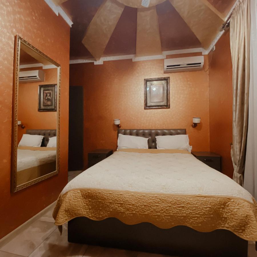 Galeon Hotel Bichkek Extérieur photo